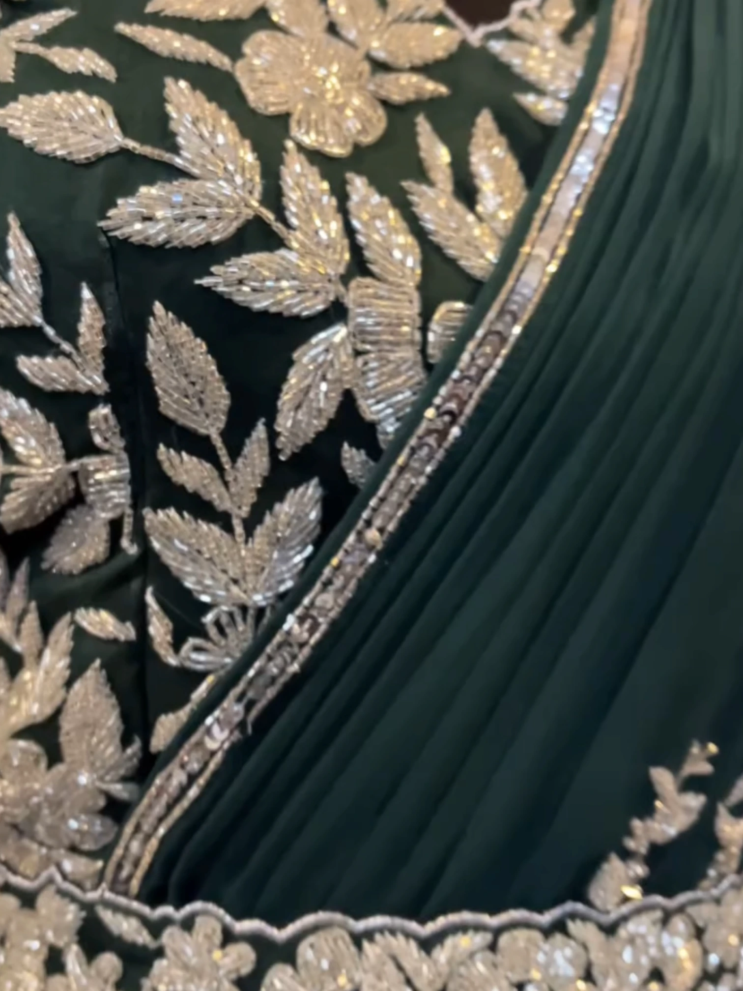 Signature Ruffle Saree Single Heavy Border Variant0 product image