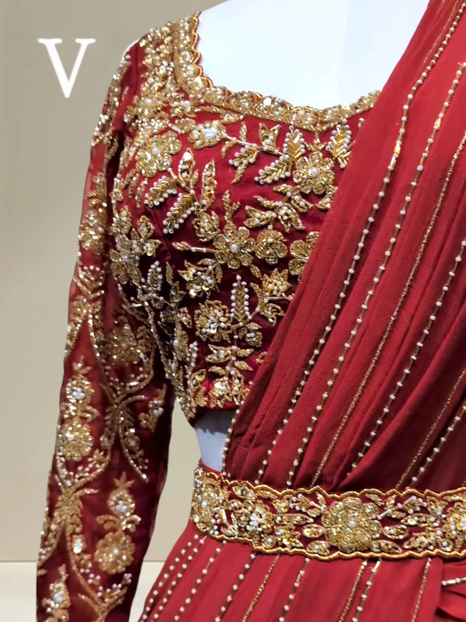 Crushed style frill saree0 product image